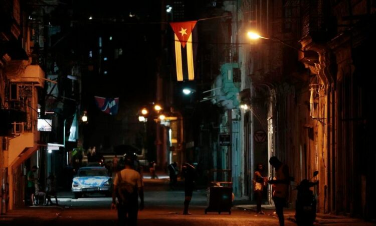 xr:d:DAFafKE-SO0:17,j:46932909045,t:23021321