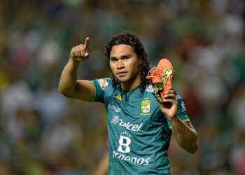 Action photo during the match, Leon vs Monterrey at Nou Camp Stadium, 2015 Apertura MX Cup.

Foto durante el festejo de gol en el Partido Leon vs Monterrey, Partido correspondiente a la Jornada 5 de la Copa MX, Apertura 2015, en la foto: Carlos Alberto Pena

16/09/2015/ MEXSPORT/ Isaac Ortiz