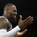 Paris (France), 08/08/2024.- Lebron James of USA reacts during the Men's semi final match between USA and Serbia of the Basketball competitions in the Paris 2024 Olympic Games, at the South Paris Arena in Paris, France, 08 August 2024. (Baloncesto, Francia) EFE/EPA/YOAN VALAT