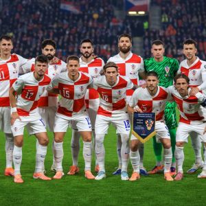 Croacia vence a Eslovenia con gol de último minuto de Pasalic